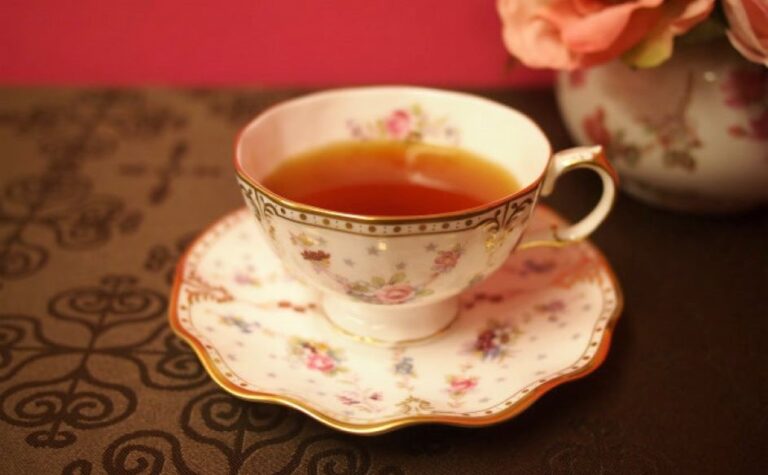 「世界三大銘茶」ってどんな紅茶？ダージリン・ウバ・キームンの魅力に迫る！ - RY'S cafe bar【アールワイズカフェバー】