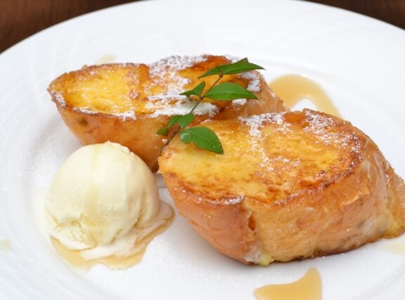 フレンチトーストがカフェメニューになるまで