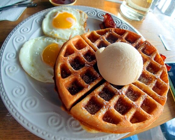 札幌の絶品ワッフルランチプレート6選＆おうちでも簡単に作れるレシピも紹介！